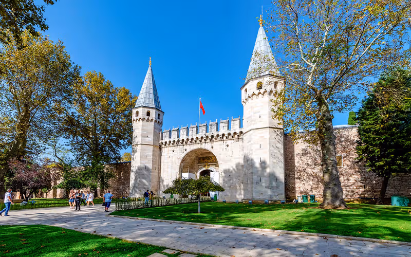 Topkapi Palace & Harem Skip-the-Line Tickets with Audio Guide